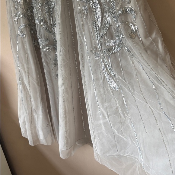 Aidan Mattox | Adrianna Papell Silver Beaded Short Sleeve Dress Size 6 - Picture 4 of 13